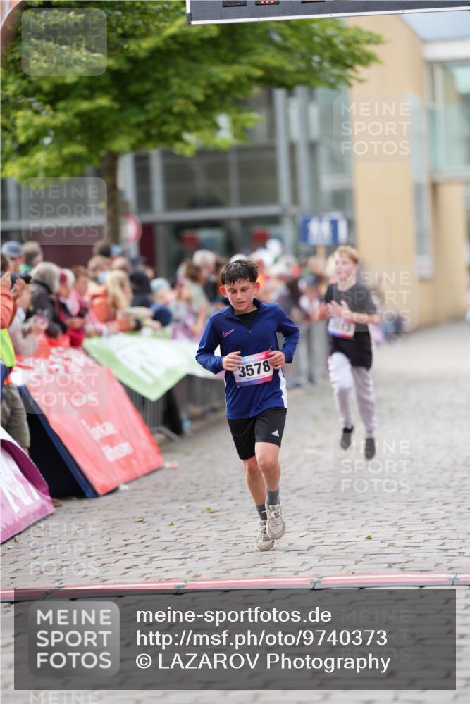 12.06.2026 - Holstenköstenlauf LAZAROV Photography http://msf.ph/oto/9740373 12.06.2026 17:58:29 Laufen 3370, 3457, 3513, 3578, 3861, 4234, 4295, 4310, 4458, 4459, 4779 meine-sportfotos.de