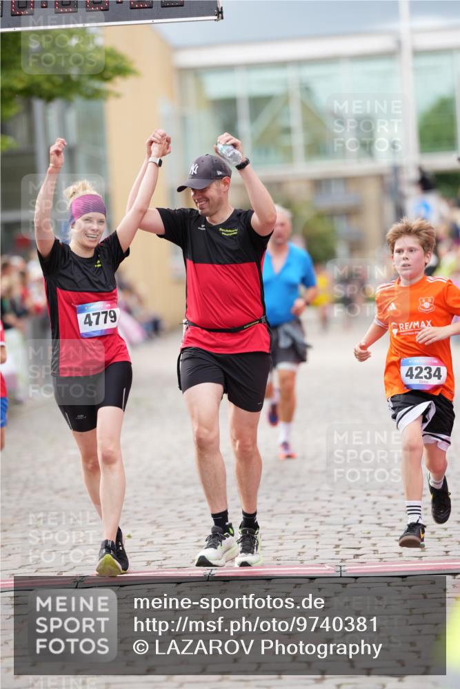 12.06.2026 - Holstenköstenlauf LAZAROV Photography http://msf.ph/oto/9740381 12.06.2026 17:58:22 Laufen 3161, 3370, 3457, 3687, 3844, 4058, 4234, 4295, 4310, 4779 meine-sportfotos.de