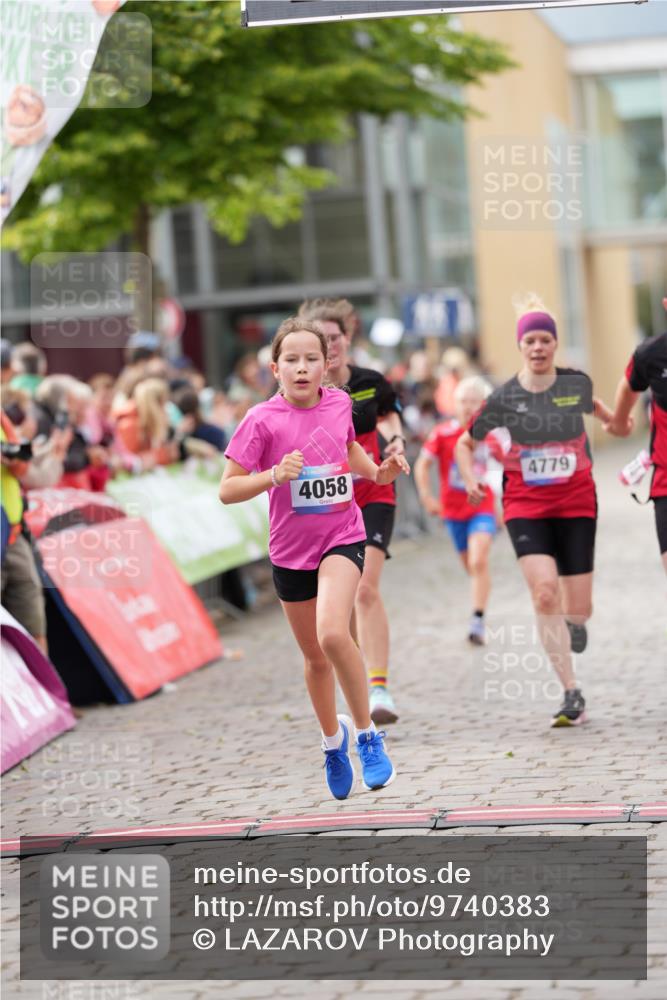12.06.2026 - Holstenköstenlauf LAZAROV Photography http://msf.ph/oto/9740383 12.06.2026 17:58:22 Laufen 3161, 3370, 3457, 3687, 3844, 4058, 4234, 4295, 4310, 4779 meine-sportfotos.de