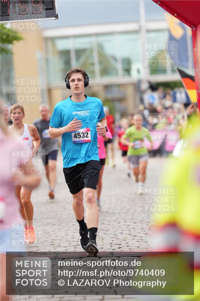 12.06.2026 - Holstenköstenlauf LAZAROV Photography http://msf.ph/oto/9740409 12.06.2026 17:57:57 Laufen 3248, 3463, 3571, 3869, 4007, 4220, 4329, 4406, 4532, 4585, 4604, 4660, 4704, 4782, 4910, 4911, 4912 meine-sportfotos.de