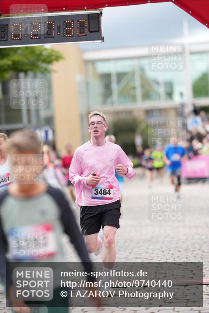 12.06.2026 - Holstenköstenlauf LAZAROV Photography http://msf.ph/oto/9740440 12.06.2026 17:57:28 Laufen 3264, 3392, 3406, 3407, 3464, 4533 meine-sportfotos.de