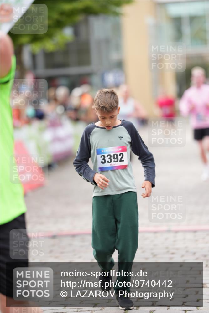 12.06.2026 - Holstenköstenlauf LAZAROV Photography http://msf.ph/oto/9740442 12.06.2026 17:57:27 Laufen 3264, 3392, 3406, 3407, 3464, 4533 meine-sportfotos.de