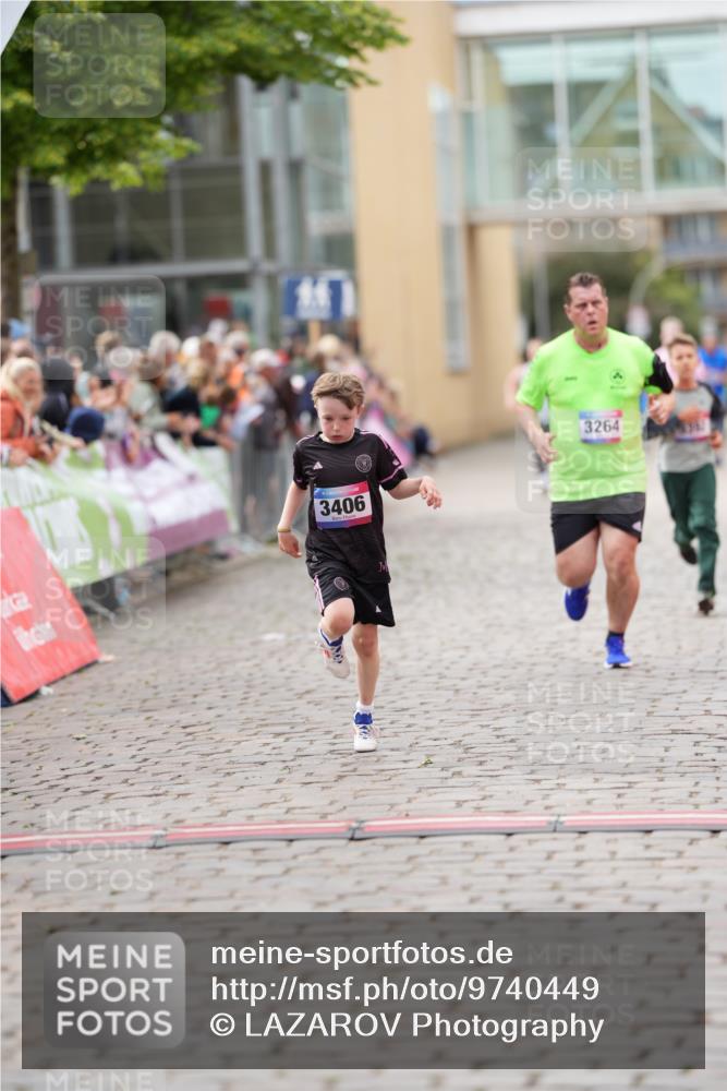 12.06.2026 - Holstenköstenlauf LAZAROV Photography http://msf.ph/oto/9740449 12.06.2026 17:57:22 Laufen 3264, 3392, 3406, 3666, 3899 meine-sportfotos.de