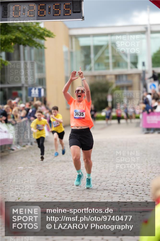 12.06.2026 - Holstenköstenlauf LAZAROV Photography http://msf.ph/oto/9740477 12.06.2026 17:56:53 Laufen 3484, 3635, 3679, 4012, 4014, 4559 meine-sportfotos.de