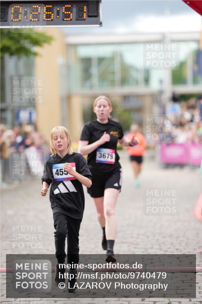12.06.2026 - Holstenköstenlauf LAZAROV Photography http://msf.ph/oto/9740479 12.06.2026 17:56:49 Laufen 3484, 3679, 3742, 4559 meine-sportfotos.de