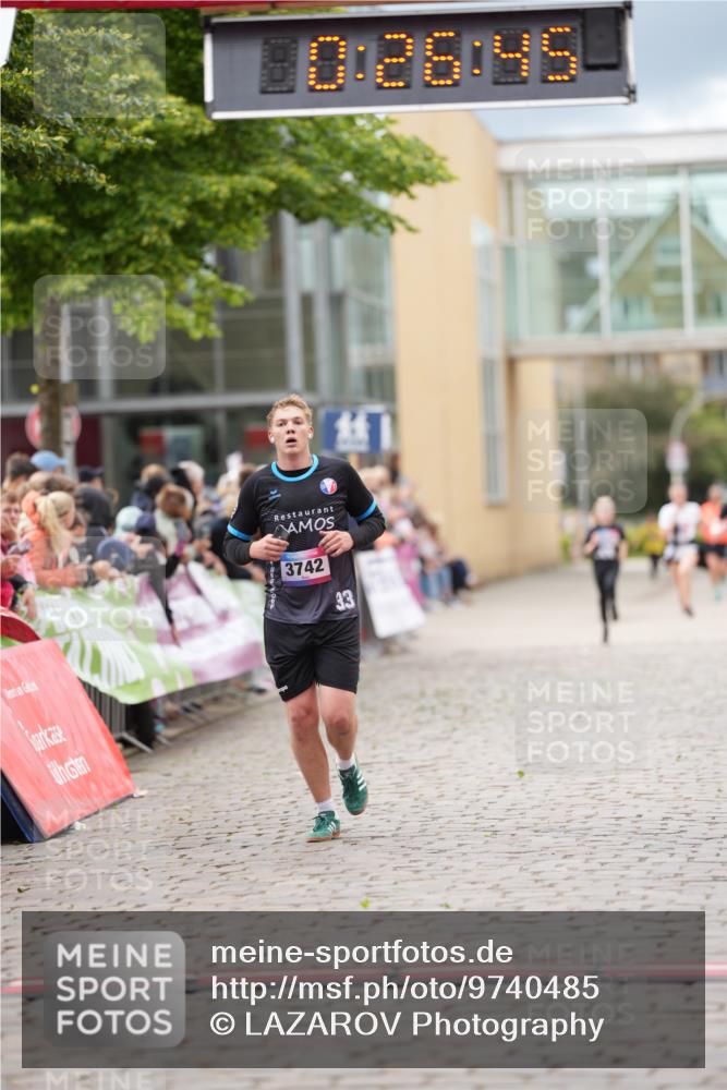 12.06.2026 - Holstenköstenlauf LAZAROV Photography http://msf.ph/oto/9740485 12.06.2026 17:56:43 Laufen 3692, 3742, 4106, 4409 meine-sportfotos.de