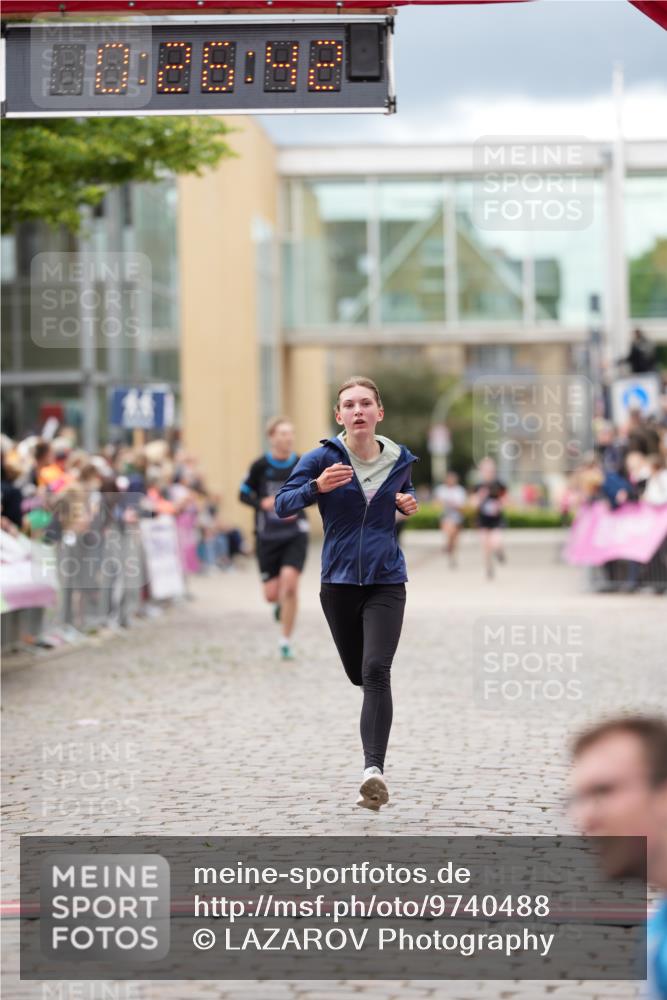 12.06.2026 - Holstenköstenlauf LAZAROV Photography http://msf.ph/oto/9740488 12.06.2026 17:56:40 Laufen 3692, 4106, 4409, 4464, 4839 meine-sportfotos.de