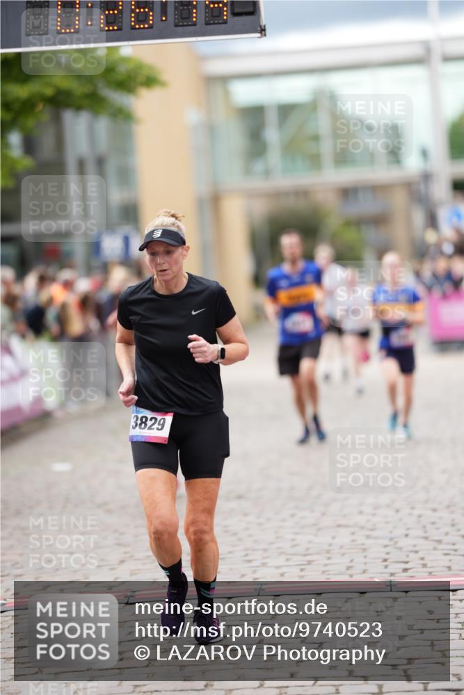 12.06.2026 - Holstenköstenlauf LAZAROV Photography http://msf.ph/oto/9740523 12.06.2026 17:56:12 Laufen 3829, 3854, 3855, 3895, 4454 meine-sportfotos.de