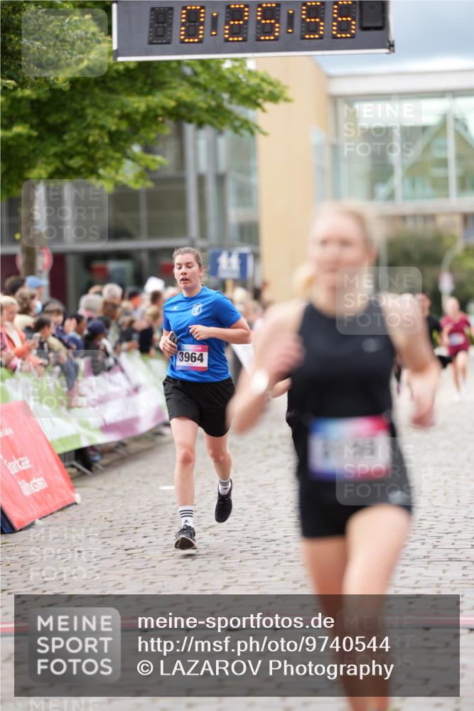 12.06.2026 - Holstenköstenlauf LAZAROV Photography http://msf.ph/oto/9740544 12.06.2026 17:55:54 Laufen 3013, 3198, 3662, 3964, 4780, 4853, 4863 meine-sportfotos.de
