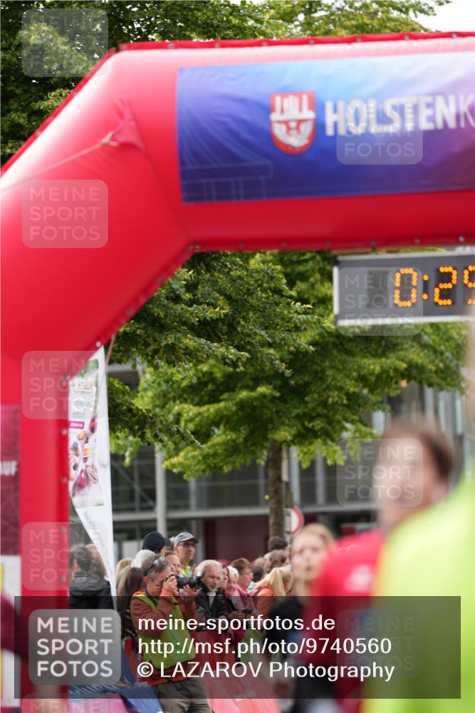12.06.2026 - Holstenköstenlauf LAZAROV Photography http://msf.ph/oto/9740560 12.06.2026 17:55:36 Laufen 3048, 3258, 3403, 3982, 3990, 4032, 4290 meine-sportfotos.de