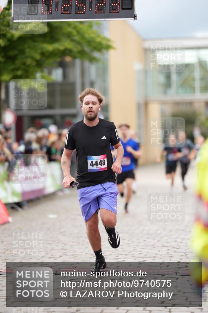 12.06.2026 - Holstenköstenlauf LAZAROV Photography http://msf.ph/oto/9740575 12.06.2026 17:55:21 Laufen 3148, 3308, 3672, 3673, 4062, 4063, 4448, 4466, 4473, 4478, 4569, 4849 meine-sportfotos.de