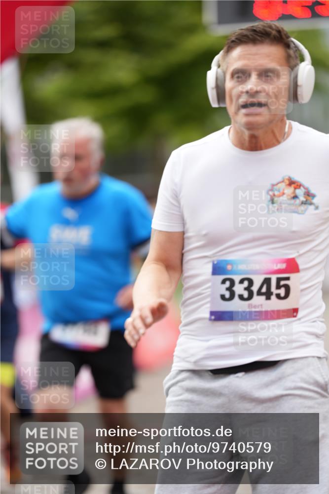 12.06.2026 - Holstenköstenlauf LAZAROV Photography http://msf.ph/oto/9740579 12.06.2026 17:55:16 Laufen 3093, 3148, 3308, 3345, 3672, 3673, 3701, 4264, 4473, 4734 meine-sportfotos.de