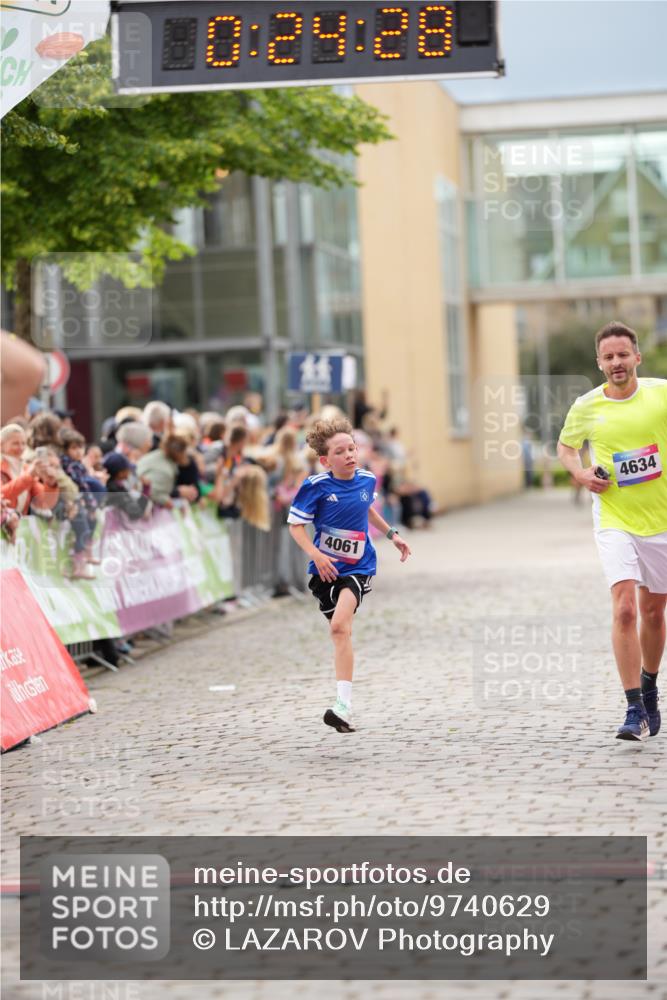 12.06.2026 - Holstenköstenlauf LAZAROV Photography http://msf.ph/oto/9740629 12.06.2026 17:54:26 Laufen 3025, 3745, 3882, 4035, 4061, 4484, 4634 meine-sportfotos.de
