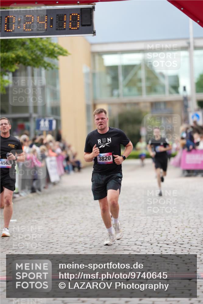 12.06.2026 - Holstenköstenlauf LAZAROV Photography http://msf.ph/oto/9740645 12.06.2026 17:54:08 Laufen 3285, 3678, 3724, 3820, 3951, 4542, 4563, 4722 meine-sportfotos.de