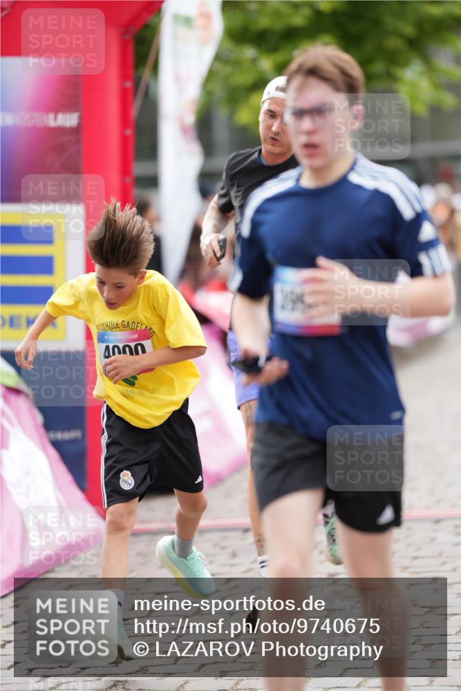 12.06.2026 - Holstenköstenlauf LAZAROV Photography http://msf.ph/oto/9740675 12.06.2026 17:53:42 Laufen 3152, 3900, 3995, 4000, 4447, 4462, 4925 meine-sportfotos.de