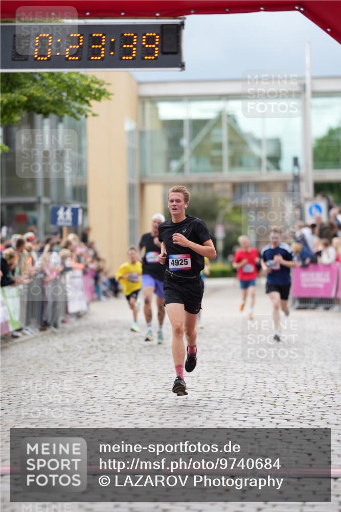 12.06.2026 - Holstenköstenlauf LAZAROV Photography http://msf.ph/oto/9740684 12.06.2026 17:53:37 Laufen 3445, 3900, 3906, 3995, 4925 meine-sportfotos.de