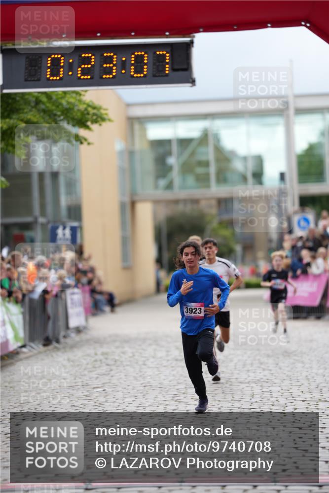 12.06.2026 - Holstenköstenlauf LAZAROV Photography http://msf.ph/oto/9740708 12.06.2026 17:53:05 Laufen 3923, 4042, 4060, 4786 meine-sportfotos.de
