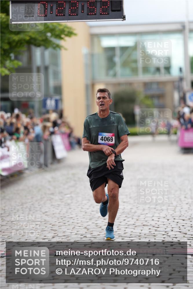 12.06.2026 - Holstenköstenlauf LAZAROV Photography http://msf.ph/oto/9740716 12.06.2026 17:52:50 Laufen 3241, 4069 meine-sportfotos.de
