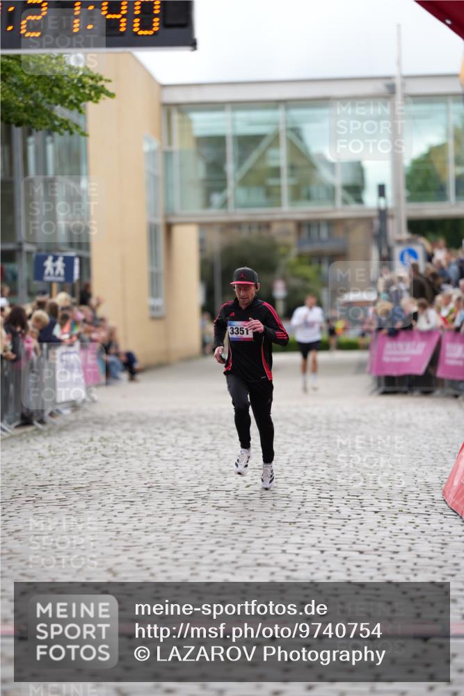 12.06.2026 - Holstenköstenlauf LAZAROV Photography http://msf.ph/oto/9740754 12.06.2026 17:51:38 Laufen 3351 meine-sportfotos.de