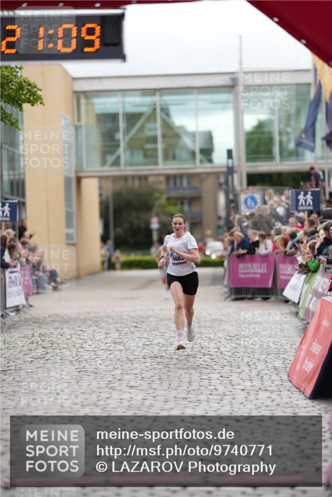 12.06.2026 - Holstenköstenlauf LAZAROV Photography http://msf.ph/oto/9740771 12.06.2026 17:51:07 Laufen 3570, 3859, 4662 meine-sportfotos.de