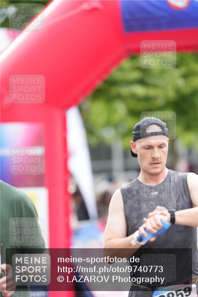 12.06.2026 - Holstenköstenlauf LAZAROV Photography http://msf.ph/oto/9740773 12.06.2026 17:51:03 Laufen 3570, 3859, 3876 meine-sportfotos.de
