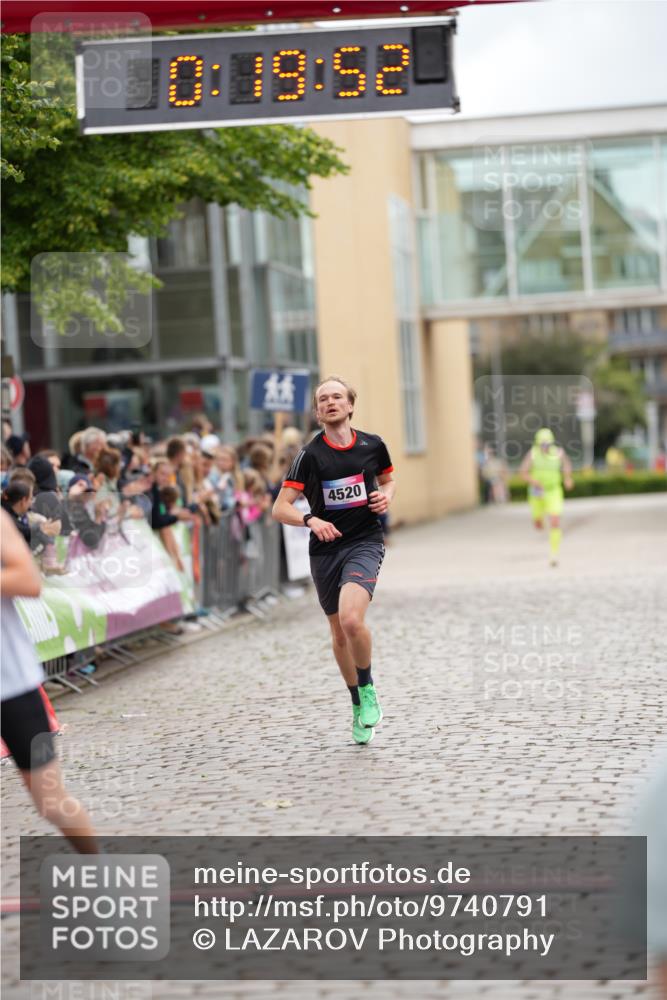 12.06.2026 - Holstenköstenlauf LAZAROV Photography http://msf.ph/oto/9740791 12.06.2026 17:49:50 Laufen 3636, 4520 meine-sportfotos.de