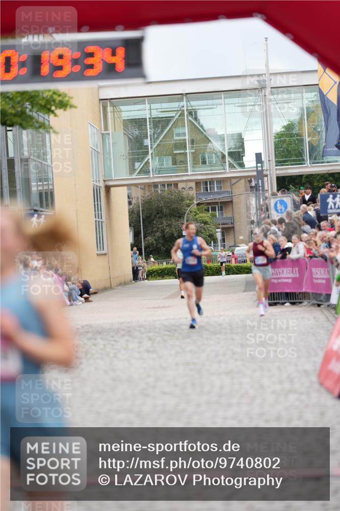 12.06.2026 - Holstenköstenlauf LAZAROV Photography http://msf.ph/oto/9740802 12.06.2026 17:49:32 Laufen 3928, 4519 meine-sportfotos.de