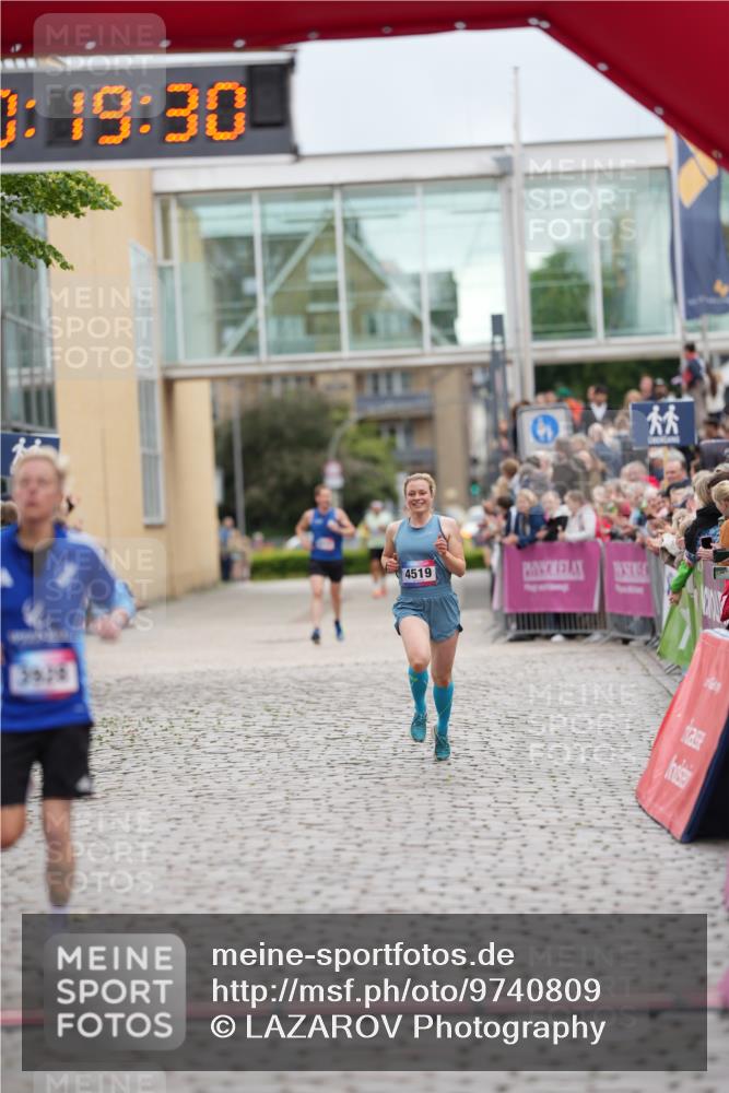 12.06.2026 - Holstenköstenlauf LAZAROV Photography http://msf.ph/oto/9740809 12.06.2026 17:49:28 Laufen 3928, 4519, 4811 meine-sportfotos.de