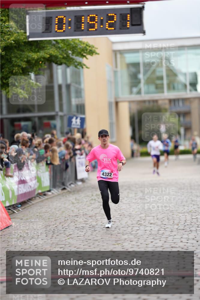 12.06.2026 - Holstenköstenlauf LAZAROV Photography http://msf.ph/oto/9740821 12.06.2026 17:49:19 Laufen 3961, 4322, 4897 meine-sportfotos.de