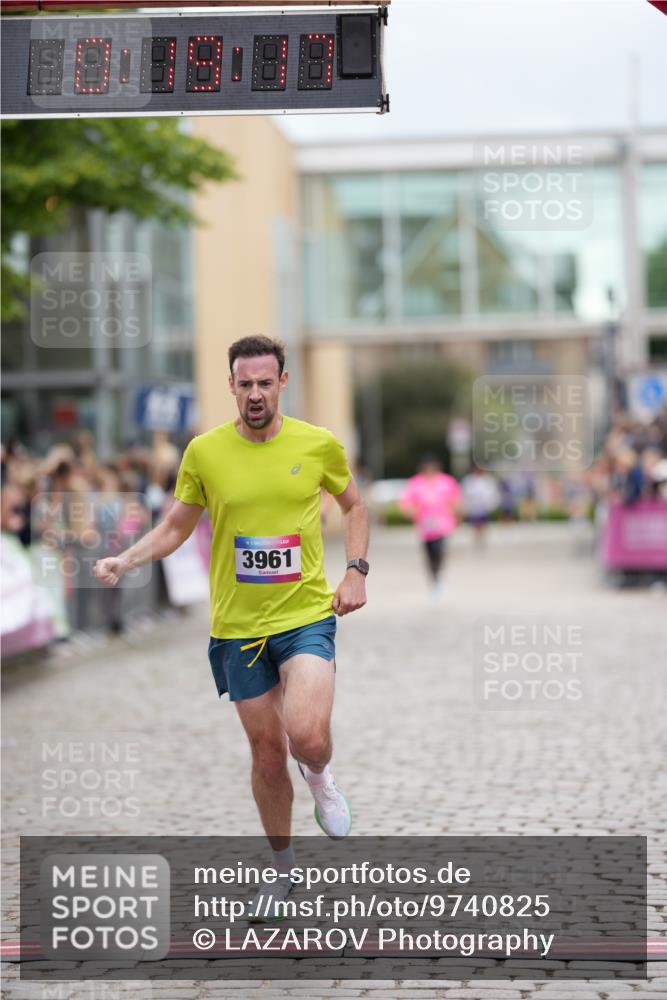 12.06.2026 - Holstenköstenlauf LAZAROV Photography http://msf.ph/oto/9740825 12.06.2026 17:49:15 Laufen 3961, 4897 meine-sportfotos.de