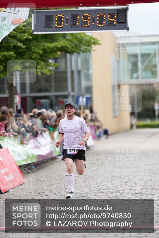 12.06.2026 - Holstenköstenlauf LAZAROV Photography http://msf.ph/oto/9740830 12.06.2026 17:49:02 Laufen 3059, 3719, 4611 meine-sportfotos.de