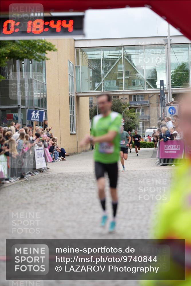 12.06.2026 - Holstenköstenlauf LAZAROV Photography http://msf.ph/oto/9740844 12.06.2026 17:48:42 Laufen 3438, 4202 meine-sportfotos.de