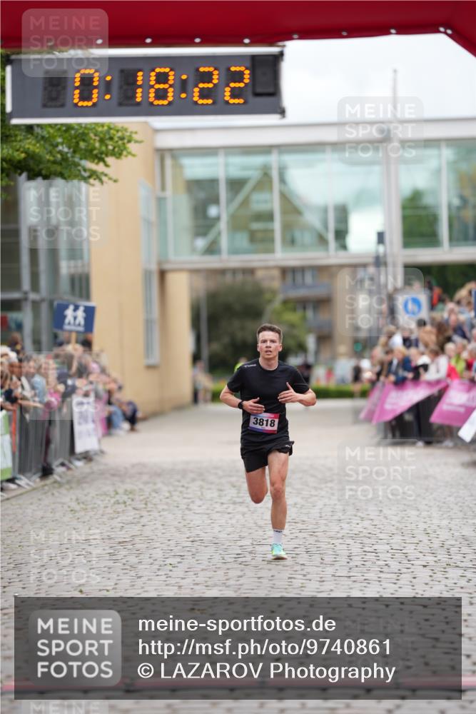 12.06.2026 - Holstenköstenlauf LAZAROV Photography http://msf.ph/oto/9740861 12.06.2026 17:48:20 Laufen 3818 meine-sportfotos.de