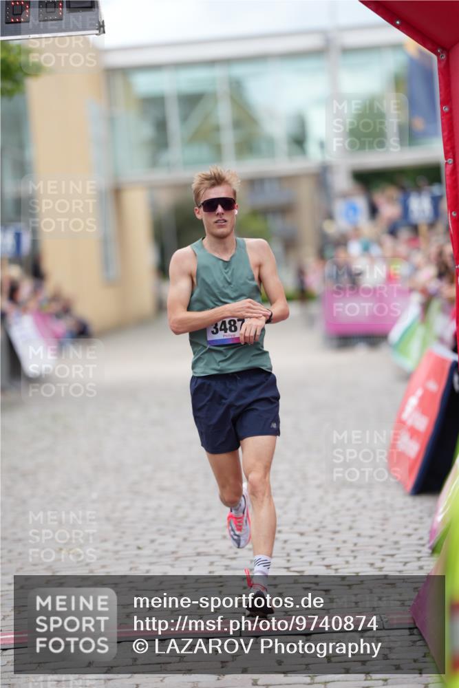 12.06.2026 - Holstenköstenlauf LAZAROV Photography http://msf.ph/oto/9740874 12.06.2026 17:46:35 Laufen 3333, 3388, 3487 meine-sportfotos.de