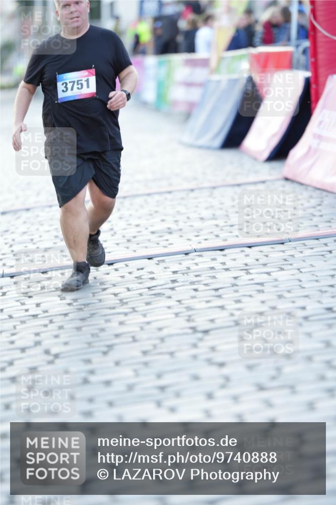 12.06.2026 - Holstenköstenlauf LAZAROV Photography http://msf.ph/oto/9740888 12.06.2026 20:30:47 Laufen 3751, 3751 meine-sportfotos.de