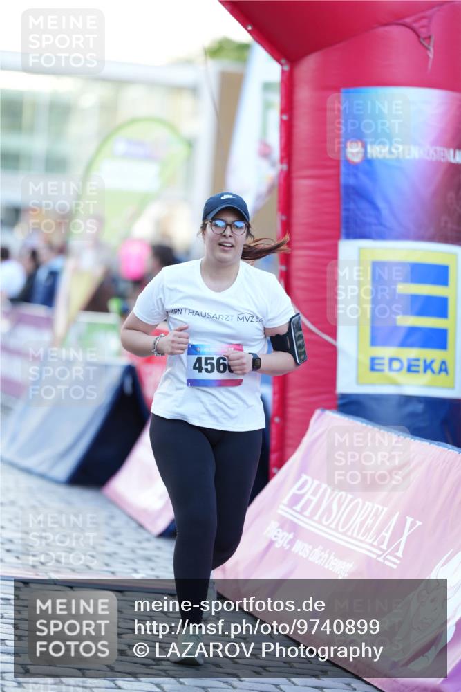 12.06.2026 - Holstenköstenlauf LAZAROV Photography http://msf.ph/oto/9740899 12.06.2026 20:32:24 Laufen 36, 456, 4560 meine-sportfotos.de