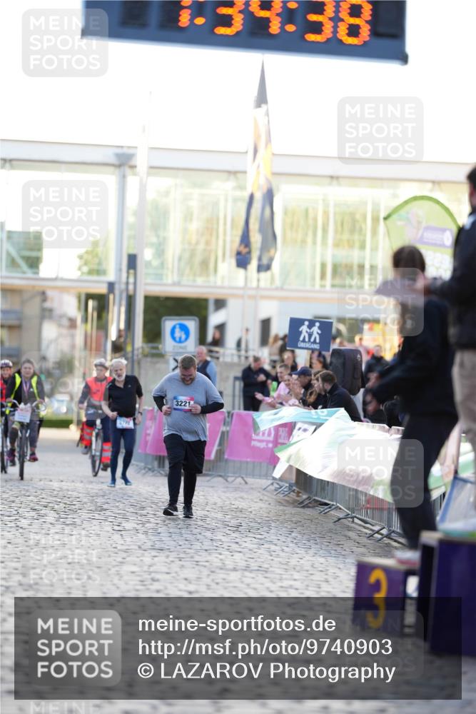 12.06.2026 - Holstenköstenlauf LAZAROV Photography http://msf.ph/oto/9740903 12.06.2026 20:34:36 Laufen 000, 38, 2774, 3221, 3 meine-sportfotos.de