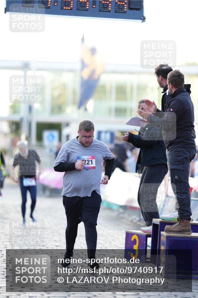 12.06.2026 - Holstenköstenlauf LAZAROV Photography http://msf.ph/oto/9740917 12.06.2026 20:34:43 Laufen 221, 3, 3221 meine-sportfotos.de