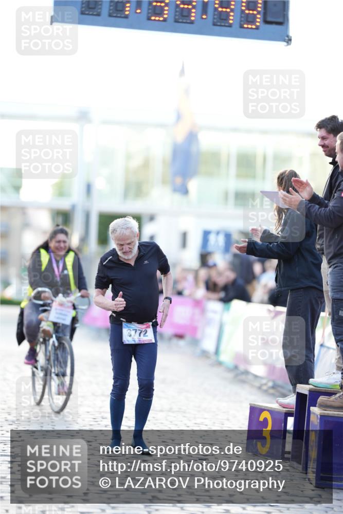 12.06.2026 - Holstenköstenlauf LAZAROV Photography http://msf.ph/oto/9740925 12.06.2026 20:34:47 Laufen 3772, 3, 3221, 3772 meine-sportfotos.de