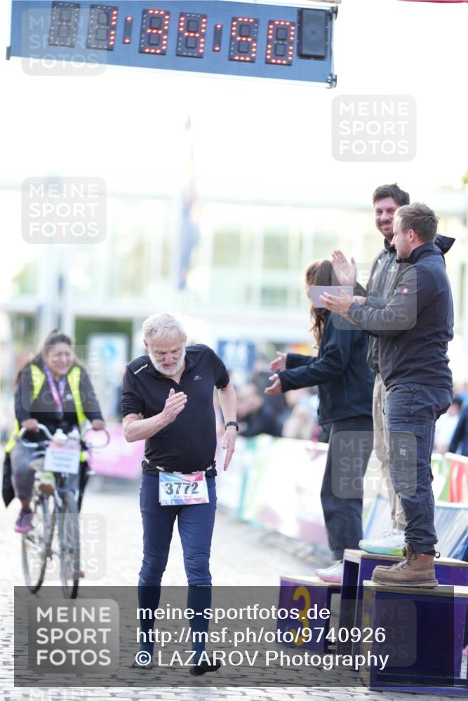 12.06.2026 - Holstenköstenlauf LAZAROV Photography http://msf.ph/oto/9740926 12.06.2026 20:34:48 Laufen 3772, 3, 3221, 3772 meine-sportfotos.de