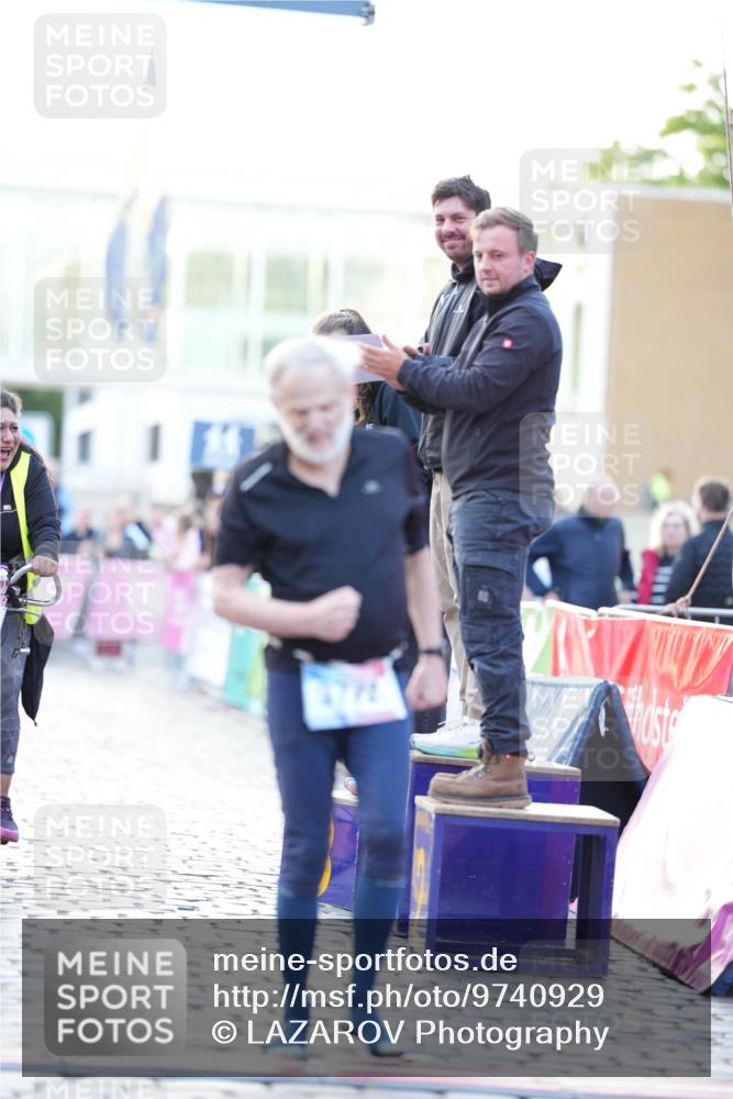 12.06.2026 - Holstenköstenlauf LAZAROV Photography http://msf.ph/oto/9740929 12.06.2026 20:34:50 Laufen 3221, 3772 meine-sportfotos.de