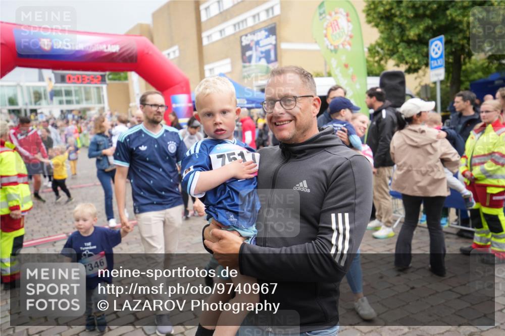 12.06.2026 - Holstenköstenlauf LAZAROV Photography http://msf.ph/oto/9740967 12.06.2026 15:03:52 Laufen 600, 7346, 7517 meine-sportfotos.de