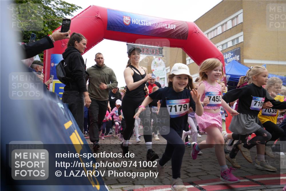 12.06.2026 - Holstenköstenlauf LAZAROV Photography http://msf.ph/oto/9741002 12.06.2026 15:10:34 Laufen 751, 7179, 7452, 710, 7035, 46 meine-sportfotos.de