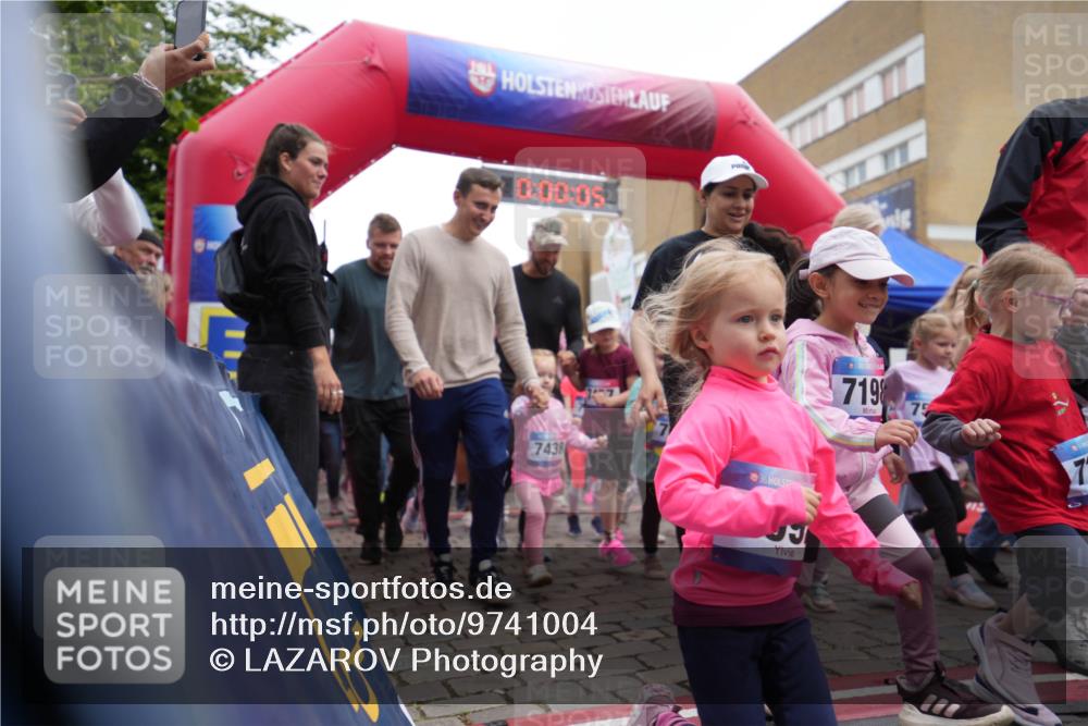 12.06.2026 - Holstenköstenlauf LAZAROV Photography http://msf.ph/oto/9741004 12.06.2026 15:10:36 Laufen 10, 00, 05, 7438, 36, 719, 7 meine-sportfotos.de