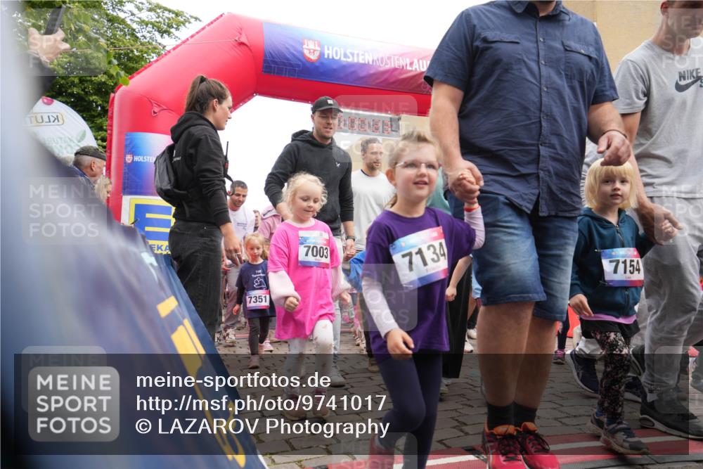 12.06.2026 - Holstenköstenlauf LAZAROV Photography http://msf.ph/oto/9741017 12.06.2026 15:10:54 Laufen 7351, 7003, 7134, 7154 meine-sportfotos.de
