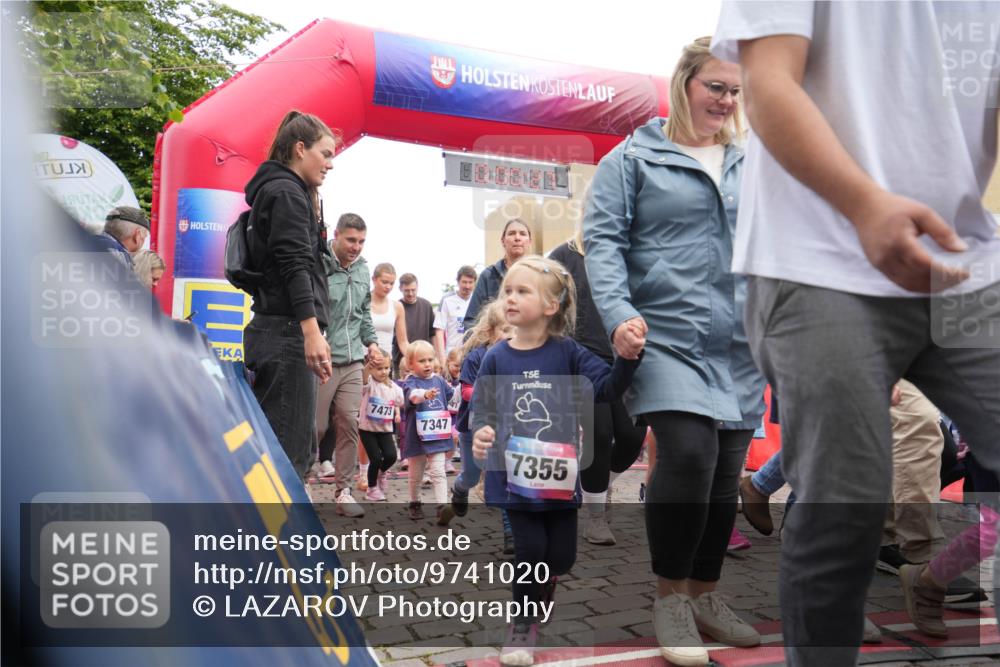 12.06.2026 - Holstenköstenlauf LAZAROV Photography http://msf.ph/oto/9741020 12.06.2026 15:10:58 Laufen 7473, 7347, 7355 meine-sportfotos.de