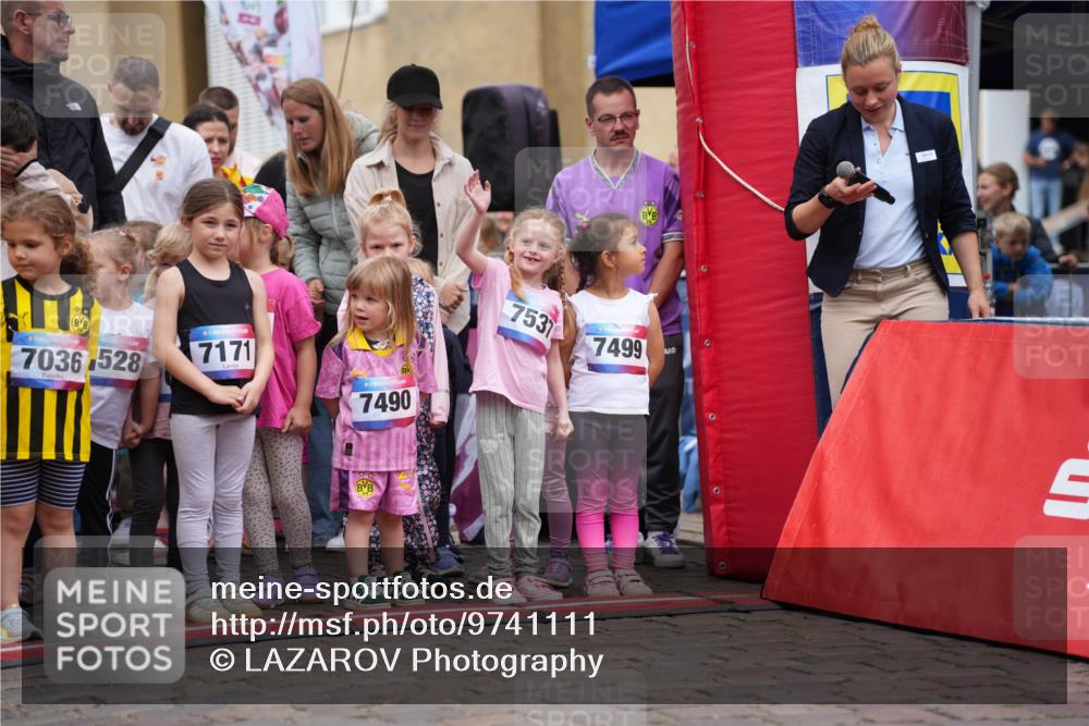 12.06.2026 - Holstenköstenlauf LAZAROV Photography http://msf.ph/oto/9741111 12.06.2026 15:06:50 Laufen 7036, 528, 7171, 7490, 753, 7499 meine-sportfotos.de