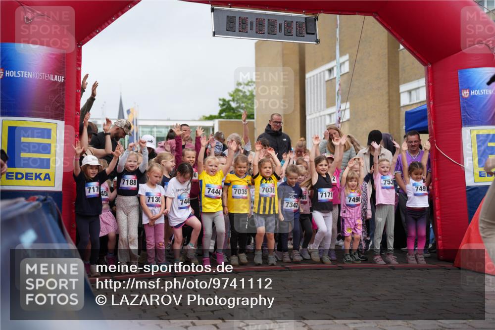12.06.2026 - Holstenköstenlauf LAZAROV Photography http://msf.ph/oto/9741112 12.06.2026 15:07:44 Laufen 717, 45, 7188, 7130, 744, 0, 7444, 753, 7036, 7035, 749, 89, 7171, 7490, 7342 meine-sportfotos.de