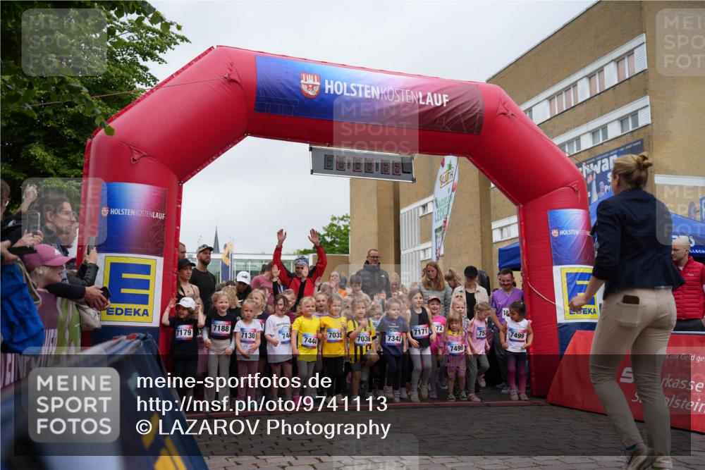 12.06.2026 - Holstenköstenlauf LAZAROV Photography http://msf.ph/oto/9741113 12.06.2026 15:07:48 Laufen 7188, 7179, 7130, 744, 7035, 7171, 72, 753, 7444, 7036, 7342, 7490, 7499, 5 meine-sportfotos.de