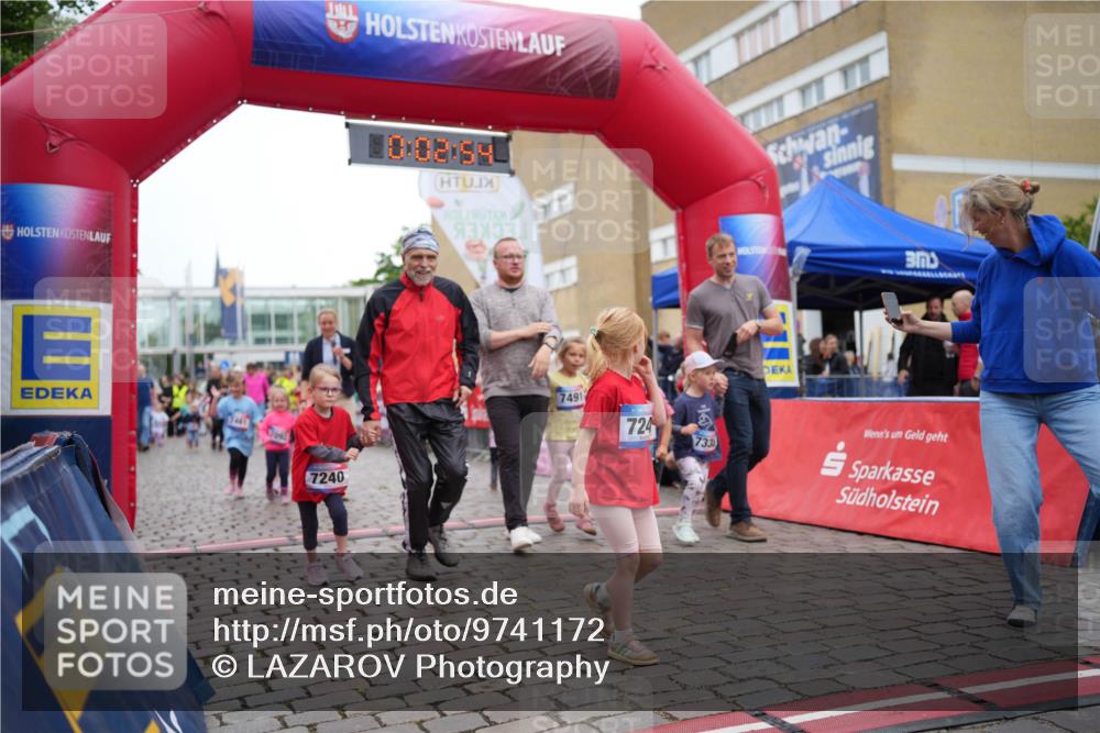 12.06.2026 - Holstenköstenlauf LAZAROV Photography http://msf.ph/oto/9741172 12.06.2026 15:13:24 Laufen 7240, 5777, 0, 02, 5, 7491, 724, 733 meine-sportfotos.de